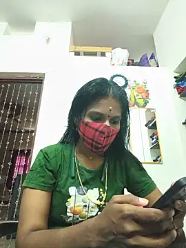 Snapshot of Tamil_Yalini12 chatting on June 11, 2026, 4:53 am Tamil Yalini12 online show from June 11, 2026, 4:53 am