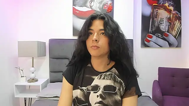 Angel Dustts online show from October 3, 2025, 7:59 pm