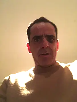 Snapshot of tiago1981pt chatting on November 29, 2025, 12:33 am tiago1981pt online show from November 29, 2025, 12:33 am