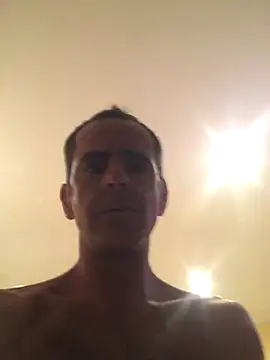 Snapshot of tiago1981pt chatting on October 24, 2025, 8:19 pm tiago1981pt online show from October 24, 2025, 8:19 pm