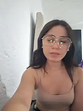 Snapshot of Akane24 chatting on January 6, 2026, 10:47 pm Akane24 online show from January 6, 2026, 10:47 pm