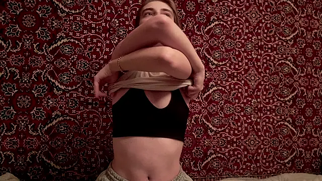 ivetabloom online show from November 20, 2025, 2:51 pm