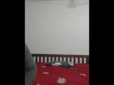 Snapshot of hotestfantasy chatting on November 9, 2025, 5:17 pm hotestfantasy online show from November 9, 2025, 5:17 pm