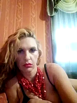 Snapshot of LaraDiva7799 chatting on October 16, 2025, 1:52 pm LaraDiva7799 online show from October 16, 2025, 1:52 pm