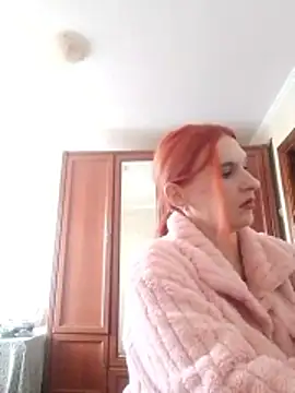 Snapshot of LaraDiva7799 chatting on October 28, 2025, 8:46 am LaraDiva7799 online show from October 28, 2025, 8:46 am