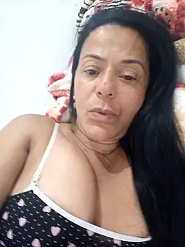 Snapshot of lucineia7 chatting on March 7, 2026, 2:40 am lucineia7 online show from March 7, 2026, 2:40 am