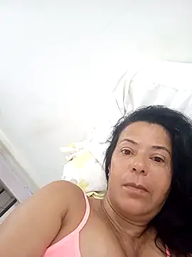 Snapshot of lucineia7 chatting on March 21, 2026, 10:20 am lucineia7 online show from March 21, 2026, 10:20 am