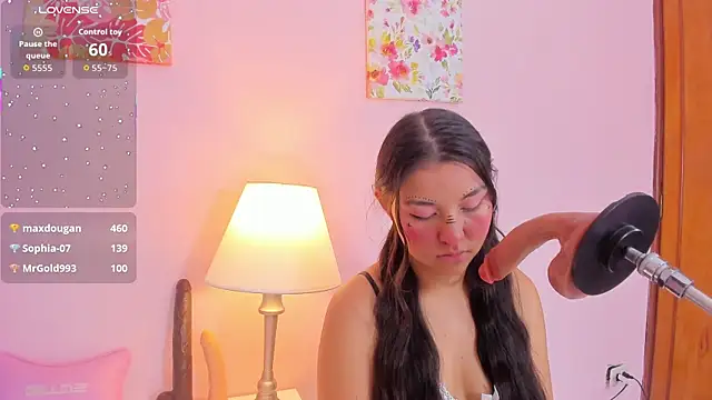 Snapshot of mia_celezte chatting on November 16, 2025, 11:37 am mia celezte online show from November 16, 2025, 11:37 am