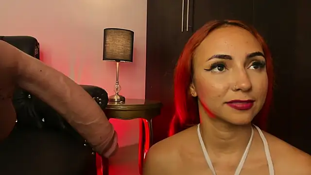 Kelseyfoxy  online show from June 12, 2026, 12:47 pm