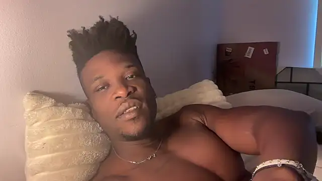 Snapshot of MrDaddyBlackNi9e chatting on November 14, 2025, 1:04 pm MrDaddyBlackNi9e online show from November 14, 2025, 1:04 pm