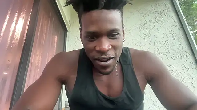 Snapshot of MrDaddyBlackNi9e chatting on October 6, 2025, 12:17 pm MrDaddyBlackNi9e online show from October 6, 2025, 12:17 pm