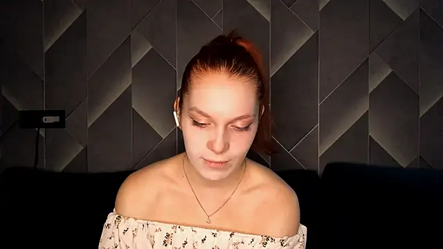 Snapshot of FoxLina chatting on October 25, 2025, 8:09 pm FoxLina online show from October 25, 2025, 8:09 pm