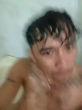 Snapshot of BentBolo chatting on November 17, 2025, 12:03 am BentBolo online show from November 17, 2025, 12:03 am