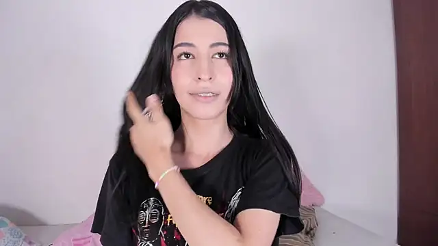 Snapshot of ScarlettRosetti chatting on April 26, 2026, 10:51 pm ScarlettRosetti online show from April 26, 2026, 10:51 pm