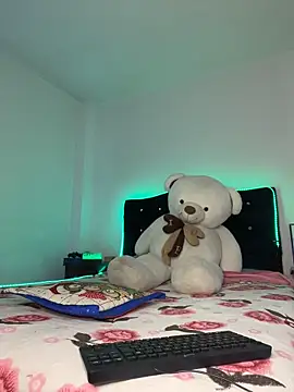 Snapshot of Linda_rouse chatting on November 25, 2025, 9:15 pm Linda rouse online show from November 25, 2025, 9:15 pm