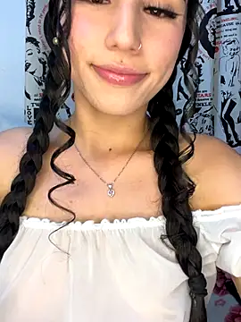 Snapshot of Linda_rouse chatting on October 24, 2025, 11:04 pm Linda rouse online show from October 24, 2025, 11:04 pm