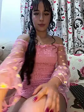 Snapshot of Linda_rouse chatting on October 10, 2025, 12:33 am Linda rouse online show from October 10, 2025, 12:33 am