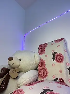 Snapshot of Linda_rouse chatting on November 8, 2025, 8:01 pm Linda rouse online show from November 8, 2025, 8:01 pm