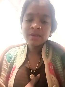 Snapshot of Cuty_prathna chatting on November 25, 2025, 12:55 am Cuty prathna online show from November 25, 2025, 12:55 am