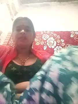 Snapshot of Cuty_prathna chatting on November 3, 2025, 3:59 pm Cuty prathna online show from November 3, 2025, 3:59 pm