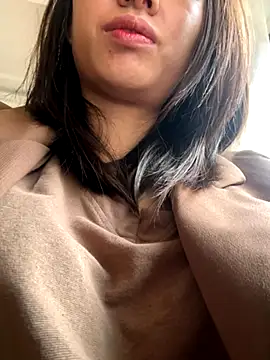 Snapshot of Hana-xinh chatting on October 20, 2025, 2:46 am Hana-xinh online show from October 20, 2025, 2:46 am