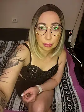 siennatempt online show from October 1, 2025, 6:34 pm