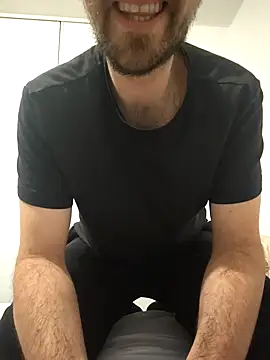 Snapshot of AD_Vu chatting on October 18, 2025, 3:03 pm AD Vu online show from October 18, 2025, 3:03 pm