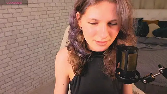 Snapshot of CipherellaFure chatting on December 4, 2025, 12:37 pm CipherellaFure online show from December 4, 2025, 12:37 pm