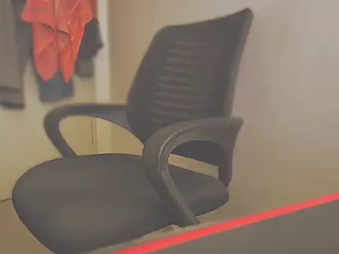 Pure-bottom online show from January 17, 2026, 1:37 pm