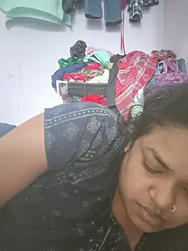 Snapshot of Deborbhavi222 chatting on August 5, 2026, 8:30 am Deborbhavi222 online show from August 5, 2026, 8:30 am
