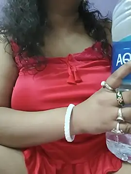Snapshot of Deborbhavi222 chatting on June 21, 2026, 1:06 pm Deborbhavi222 online show from June 21, 2026, 1:06 pm