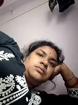 Snapshot of Deborbhavi222 chatting on December 17, 2025, 3:44 am Deborbhavi222 online show from December 17, 2025, 3:44 am