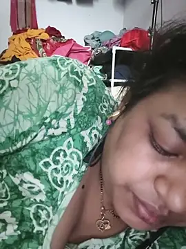 Snapshot of Deborbhavi222 chatting on June 18, 2026, 4:44 am Deborbhavi222 online show from June 18, 2026, 4:44 am