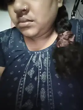 Snapshot of Deborbhavi222 chatting on July 3, 2026, 8:43 am Deborbhavi222 online show from July 3, 2026, 8:43 am