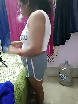 Snapshot of Deborbhavi222 chatting on December 15, 2025, 11:49 am Deborbhavi222 online show from December 15, 2025, 11:49 am