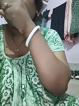 Snapshot of Deborbhavi222 chatting on June 18, 2026, 4:23 pm Deborbhavi222 online show from June 18, 2026, 4:23 pm