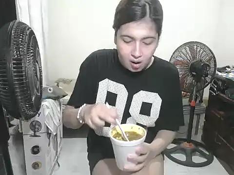 Snapshot of Mirage_Sertori chatting on December 2, 2025, 2:56 am Mirage Sertori online show from December 2, 2025, 2:56 am