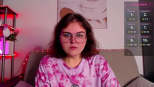  online show from December 5, 2025, 3:27 am