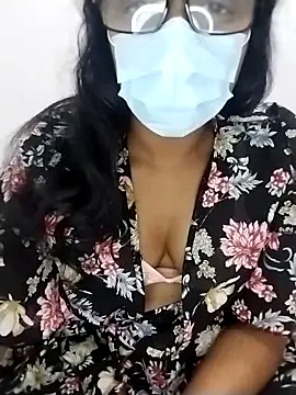 sexybolegirl online show from March 15, 2026, 6:37 pm