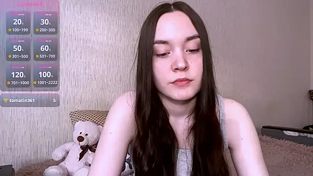 Snapshot of VividSienna chatting on May 9, 2026, 2:31 pm VividSienna online show from May 9, 2026, 2:31 pm
