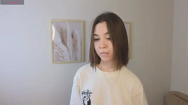 Snapshot of Veyaspace chatting on November 4, 2025, 1:15 pm Veyaspace online show from November 4, 2025, 1:15 pm