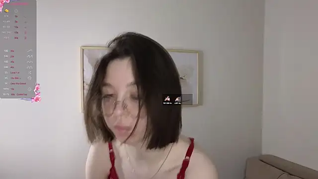 Snapshot of Veyaspace chatting on November 16, 2025, 1:38 pm Veyaspace online show from November 16, 2025, 1:38 pm