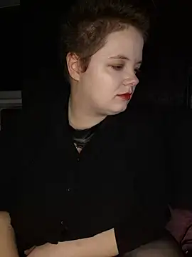 Snapshot of Katy2323 chatting on October 19, 2025, 7:05 pm Katy2323 online show from October 19, 2025, 7:05 pm