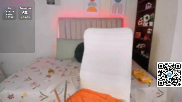 Snapshot of danika_moriii chatting on October 8, 2025, 8:09 pm danika moriii online show from October 8, 2025, 8:09 pm