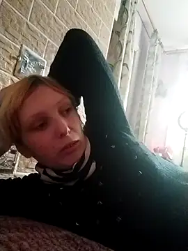 Snapshot of Ponka2011 chatting on October 27, 2025, 6:25 am Ponka2011 online show from October 27, 2025, 6:25 am