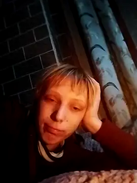 Snapshot of Ponka2011 chatting on November 30, 2025, 6:36 am Ponka2011 online show from November 30, 2025, 6:36 am