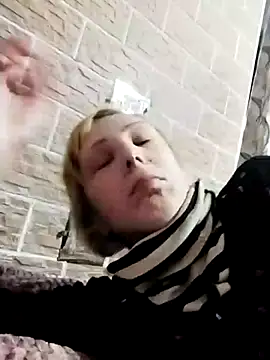 Snapshot of Ponka2011 chatting on October 18, 2025, 5:09 am Ponka2011 online show from October 18, 2025, 5:09 am