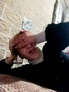 Snapshot of Ponka2011 chatting on December 4, 2025, 6:23 am Ponka2011 online show from December 4, 2025, 6:23 am