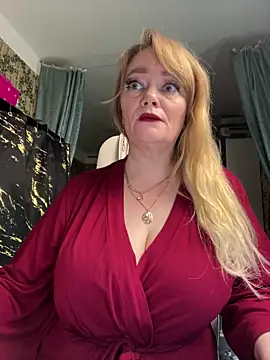 Sweet-blonde online show from June 11, 2026, 12:32 am
