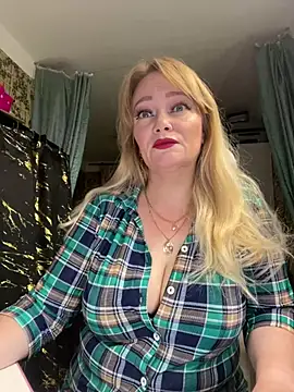Snapshot of Sweet-blonde chatting on July 31, 2026, 10:07 pm Sweet-blonde online show from July 31, 2026, 10:07 pm